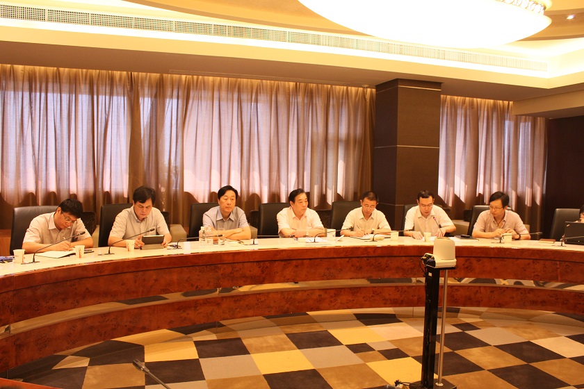 公司召開黨委專題擴大會議 2013.9.12.JPG